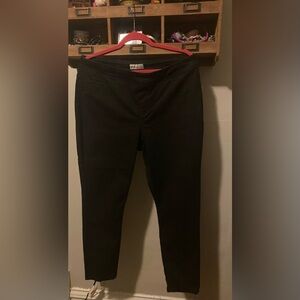 Ava and Viv Pull on Black Jeans-excellent condition.